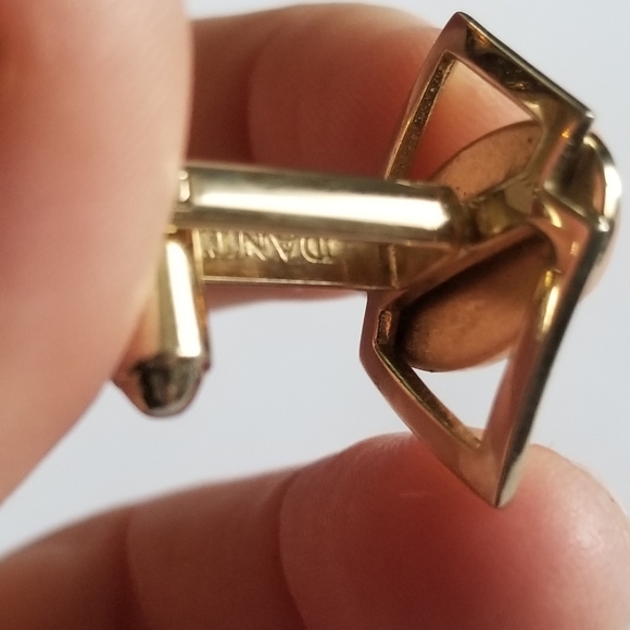 Vintage cufflinks by Dante pale gold tone metal green stone cabochons - Picture 12 of 14